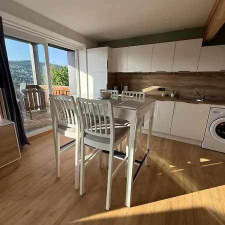 Avec Vue Apartament *